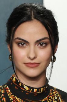 Camila Mendes