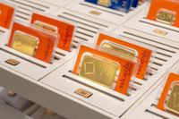 Dubai gold price sticks to high level for weekend as 'smart money' goes into bars