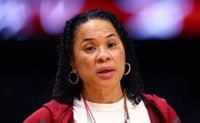 Dawn Staley reveals the best player in the WNBA without hesitation