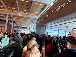Bomb Threat Forces Lockdown At Kansas City Airport