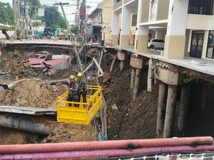 Massive Bangkok Sinkhole Forces Evacuations And Investigation