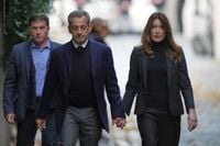 ‘Soggy baguettes and supermodel visits’: Sarkozy’s memoir on 20 days of prison ‘hell’
