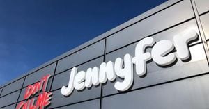 Jennyfer Requests Liquidation Threatening 1,000 Jobs