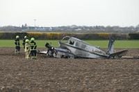 Am Flugplatz Hangelar: Pilot stirbt bei Flugzeugabsturz in Sankt Augustin