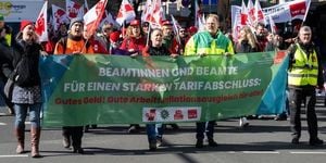 Bärbel Bas Proposes Including Civil Servants In Pension System