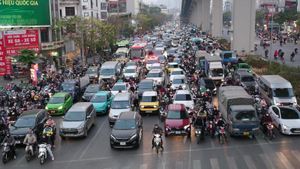 Vietnam Struggles With Traffic Congestion Amid New Regulations