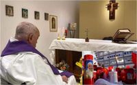Papa Francesco, Vaticano: migliora, stop maschera ossigeno di notte