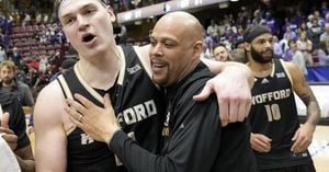 Wofford's Kyler Filewich Embraces Granny-Style Free Throws