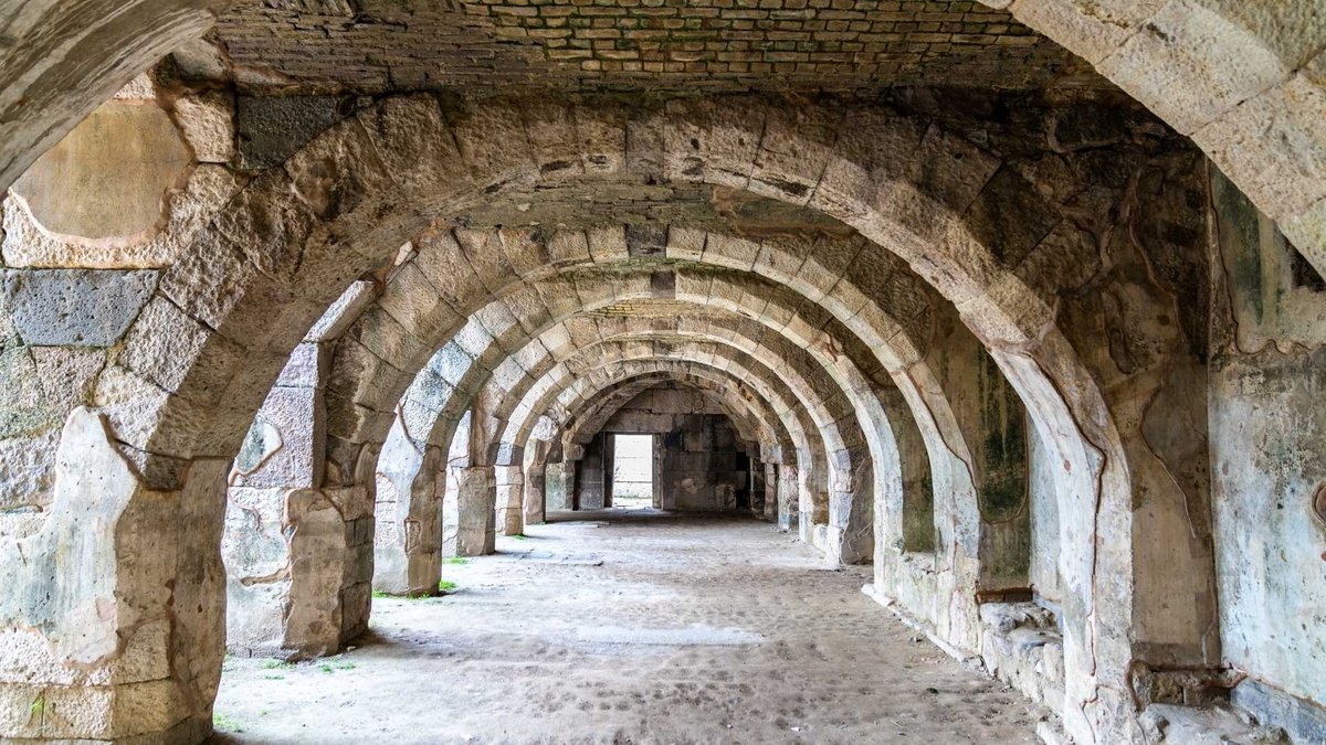 Assos'tan Pergamon'a: Felsefe101 turundan kare 1