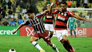 Flamengo Battles Fluminense For Carioca Glory