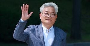 Song Young Gil Released On Bail Amid Political Fund Trial