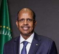 Communique of the Chairperson of the African Union Commission condemning Al Shabaab's Cowardly Attack in Mogadishu and Reaffirms AU’s Support for Somalia’s Stability | African Union