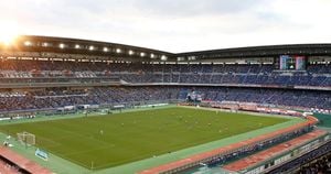 Yokohama F. Marinos And Shonan Bellmare Draw 1-1