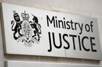 ‘Troubling’ courts service IT bug ‘extremely serious’ – former lord chancellor