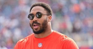 Eagles Star Players Extend Invitation To Myles Garrett