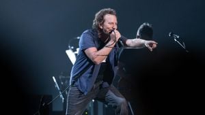 Pearl Jam Rocks Australia With Dark Matter Tour