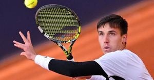 Marozsán Fábián Upsets Rublev To Advance In Rome
