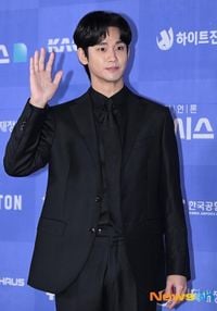 [단독]벼랑 끝 김수현 골드메달, 故 김새론 전 측근들 만나 기자회견 설득 중 : 네이트 연예