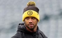 Russell Wilson makes something clear to the Steelers after Aaron Rodgers' visit