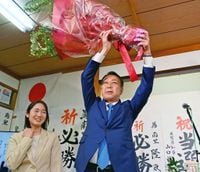 小城市長に南里氏が初当選　217票差、高塚氏に競り勝つ | 行政・社会 | 佐賀県のニュース | 佐賀新聞