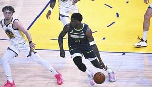 Timberwolves Edge Warriors To Take 2-1 Series Lead