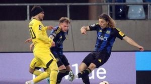 Alemannia Aachen Hosts Saarbrücken In Crucial Showdown