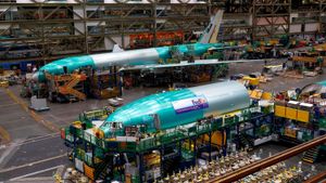 Boeing Faces Major Layoffs Amid Financial Struggles