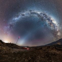  Milky Way and Zodiacal Light over Chile 