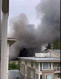Fire causes ‘significant damage’ at Silverlynn Apartments; public urged to avoid area | North Shore Daily Post