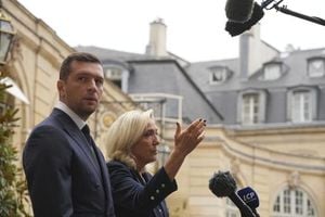 French Government Faces High Stakes Confidence Vote