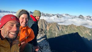 Nathan Longhurst Completes New Zealand's 100 Greatest Peaks