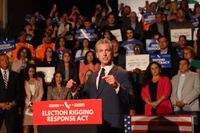 Barabak: Power grab may energize Newsom and Democrats. But it won't fix their bigger problem