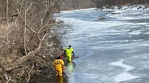 Helicopter Crash In Meramec River Leaves Four Injured