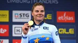 Lotte Claes Claims Victory At Omloop Het Nieuwsblad