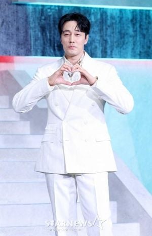So Ji Sub Returns With Gwangjang Noir Action Series