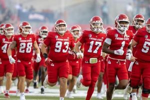 Miami Of Ohio And Fresno State Set For High-Stakes Arizona Bowl Showdown