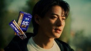 Hirano Sho Stars In New Muhi Series Commercials