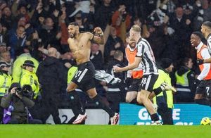 St Mirren Stun Celtic With Ayunga Double In Cup Final