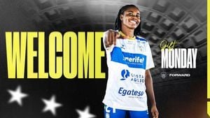 Washington Spirit Signs Gift Monday From UD Tenerife