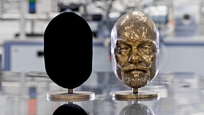 Vantablack Nedir? Siyahtan Daha Siyah Bir Renk Mümkün mü?