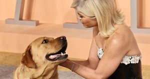 Selma Blair Shines At 2025 Oscars With Service Dog Scout