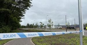 Bomb Squad Closes Renfrew Bridge Over Suspicious Device
