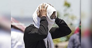 India Basks In Early Heat As Winter Retreats