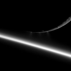 Enceladus Looms