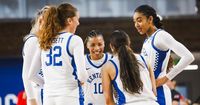 Kentucky WBB advances in NCAA Tournament, barely beats Liberty 79-78