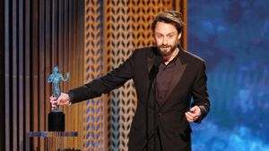 Kieran Culkin Wins Oscar As Macaulay Culkin Reunites With Paris Jackson