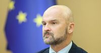 Należy podnieść wiek emerytalny? Kandydaci odpowiedzieli na pytanie Brzoski