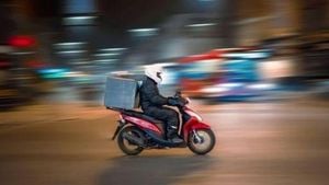 UK Delivery Riders Face Arrests And Deportation In Crackdown