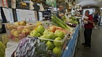 Americans are worried about grocery prices again, and they’re making changes | CNN Business