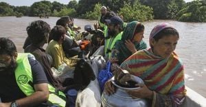 Pakistan Rushes To Evacuate Thousands As Floods Threaten